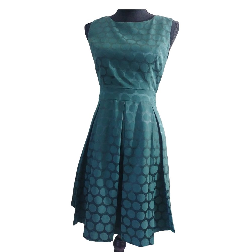 Forever 21 Contemporary Green Box Pleat Dress